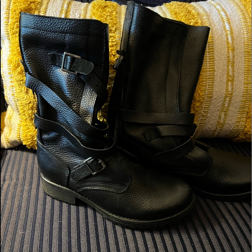 Steve Madden Boots “Banditt”